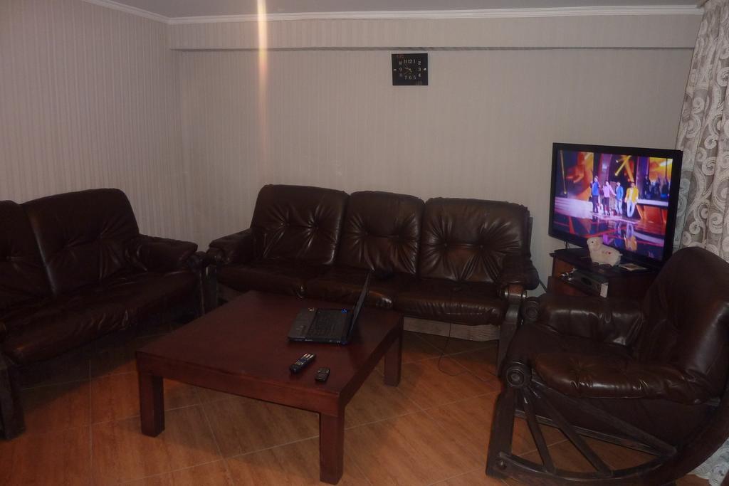Guest House Chuta In Lagami Mestia Zewnętrze zdjęcie