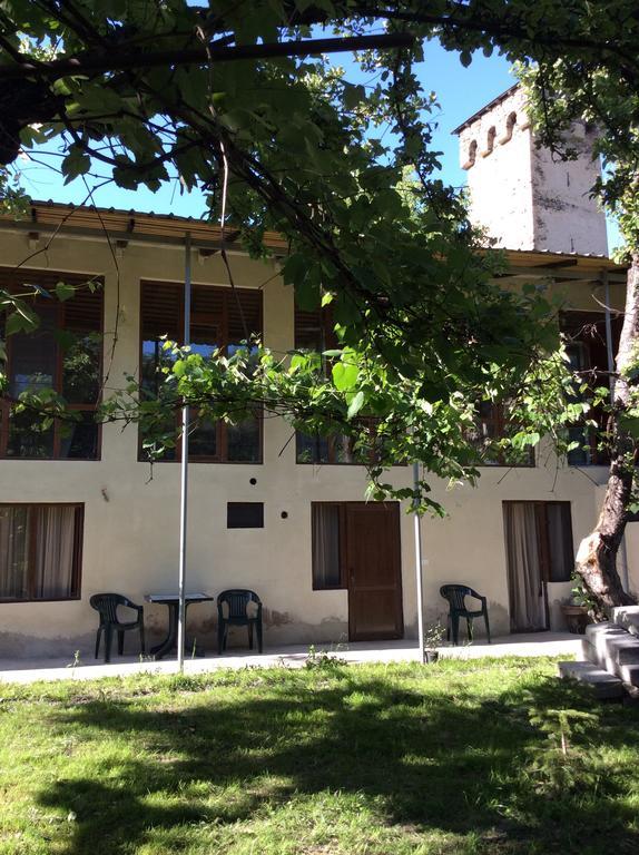 Guest House Chuta In Lagami Mestia Zewnętrze zdjęcie